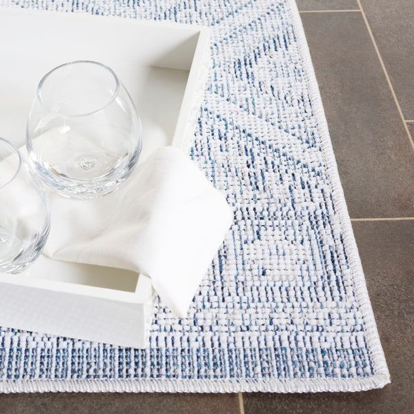 Safavieh Hammock Elegant Area Rug In Ivory And Grey - Soft Chenille Polyester For Effortless Style And Comfort Ivory ,Blue Chenille Polyester Hak306b-8