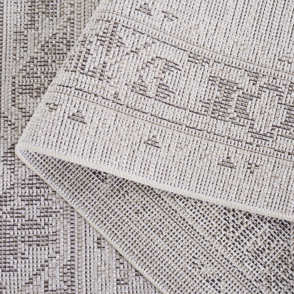 Safavieh Hammock Area Rug - Elegant Chenille Polyester, Soft Texture, Easy Maintenance, Perfect For Home Decor Ivory ,Grey Chenille Polyester Hak308a-5