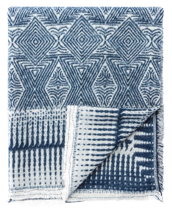 Jaipur Living Jaipur Living Geometric Cotton Acrylic Throw with Fringe Trim Boho Bedroom Accent THR100298