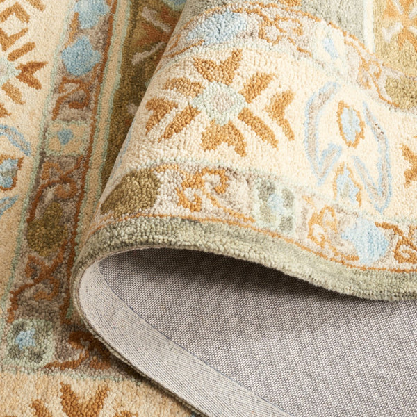 Safavieh Heritage 226 Hand Tufted  Rug Ivory / Light Blue 5' x 8'