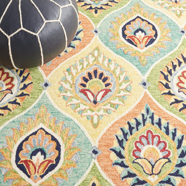 Safavieh Heritage 358 Tufted Traditional Rug Green / Rust 5' x 8'