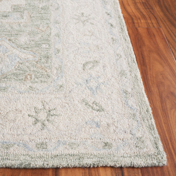Safavieh Heritage Hand-tufted Wool Area Rug - Elegant Traditional Design For A Serene Home Atmosphere Light Green ,Beige Wool Pile Hg525y-6