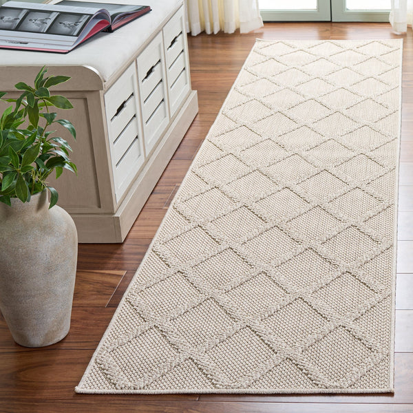 Safavieh Highland Modern Light Beige Ivory Rug — Low-Profile Power-Loomed Geometric Design, Durable Style 6'-7" x 6'-7" HGL950B-7SQ