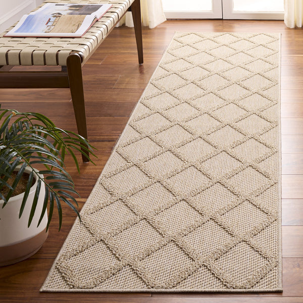 Safavieh Highland Power-Loomed Turkish Rug In Gold & Ivory Geometric Design — Durable Low-Pile, Easy Care 4'-0" x 6'-0" HGL950D-4