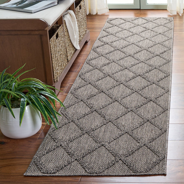 Safavieh Highland Round Charcoal & Grey Geometric Rug — Low-Profile Power-Loomed Turkish Blend For Living Areas 6'-7" x 6'-7" HGL950H-7R