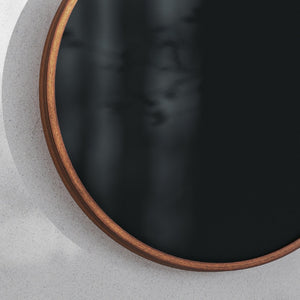 English Elm Canterbury Round Wall-Mounted Magnetic Chalkboard with Eraser and Chalk for Home or Business Use Rustic 18" HGWA-CHKCIRCLE18-BRN-GG