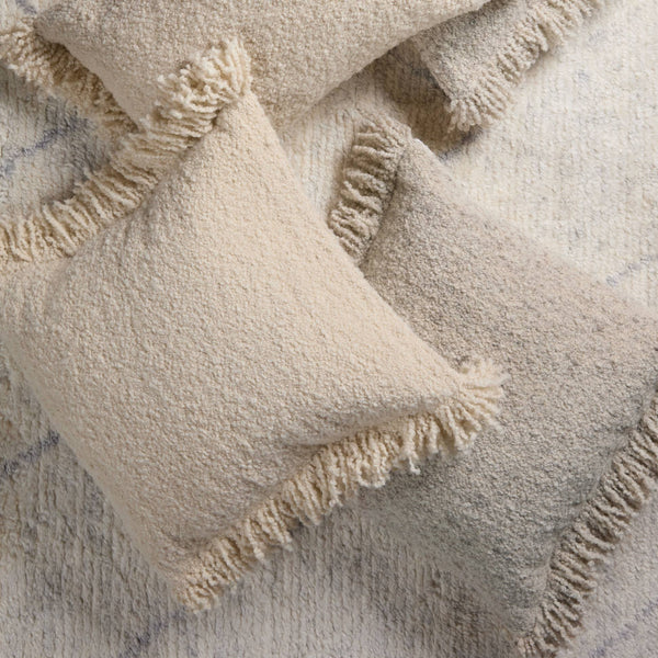 Jaipur Living Jaipur Living Highland Boucle Wool Throw Pillow Cover with Fringe Trim Neutral Gray 13"x21" Lumbar PLC102595