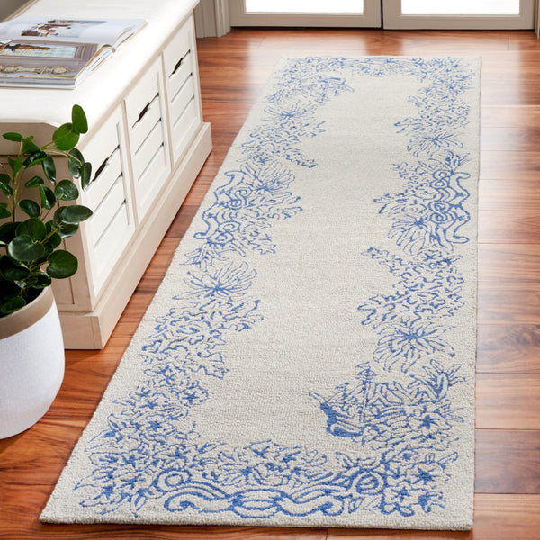 Safavieh Chelsea Hooked Rug 291 Hand Tufted Floral Rug Blue / Grey HK291M-28