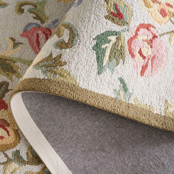 Safavieh Chelsea Hand-hooked Wool Area Rug - Elegant Floral Design In Rich Hues For Luxurious Home Comfort Ivory ,Sage Wool Hk310w-9