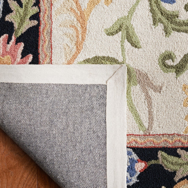 Safavieh Chelsea 313 Hand Tufted Floral Rug Ivory / Black 5'-3" x 8'-3"