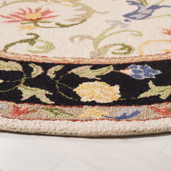 Safavieh Chelsea 313 Hand Tufted Floral Rug Ivory / Black 6' x 6' Square