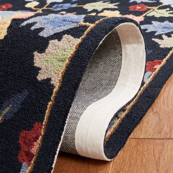 Safavieh Chelsea 336 Hand Tufted Floral Rug Black / Red 6' x 6' Square