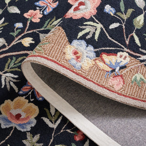 Safavieh Chelsea 337 Hand Tufted Floral Rug Black / Brown 6' x 6' Square