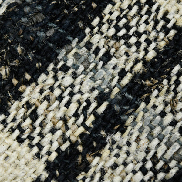 Hampton Hand-woven Jute Flatweave Plaid Area Rug with Knotted Fringe for Farmhouse Interiors
