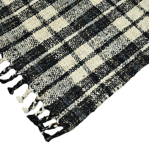 Hampton Hand-woven Jute Flatweave Plaid Area Rug with Knotted Fringe for Farmhouse Interiors