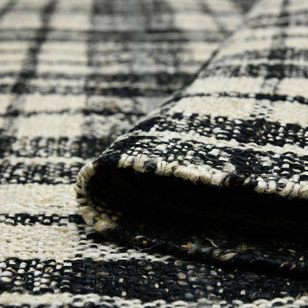 Hampton Hand-woven Jute Flatweave Plaid Area Rug with Knotted Fringe for Farmhouse Interiors