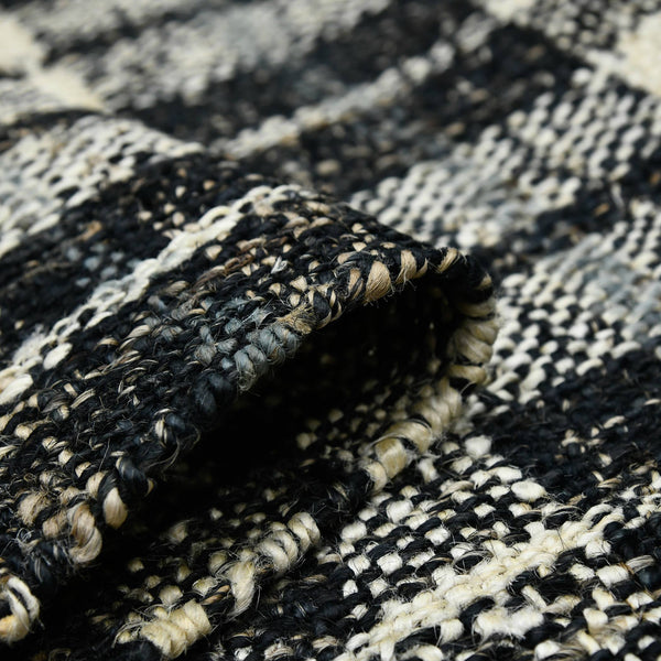 Hampton Hand-woven Jute Flatweave Plaid Area Rug with Knotted Fringe for Farmhouse Interiors