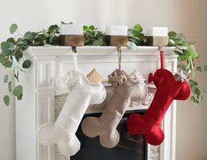 Safavieh CHESTNUT Holiday Stockings Set - Premium Cotton & Felt, Classic Beige, White, Red for Festive Decor HOL1002A-SET3