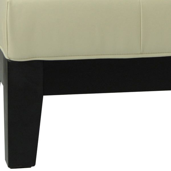 Safavieh Jordan Cocktail Ottoman - Stylish Quilted Leather Accent For Modern Living Spaces & Versatile Use Off White HUD4066C