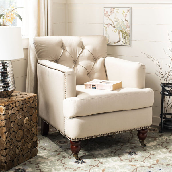 Safavieh Colin Tufted Club Chair - Timeless Accent Piece With Brass Nailhead Trim For Elegant Spaces Ecru/Cherry Mahogany HUD8212A