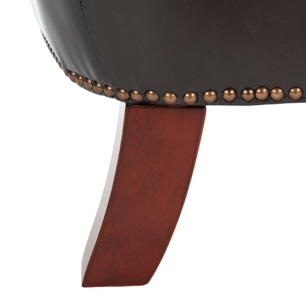 Safavieh Colin Tufted Club Chair - Timeless Accent Piece With Brass Nailhead Trim For Elegant Spaces Brown / Leather HUD8212C