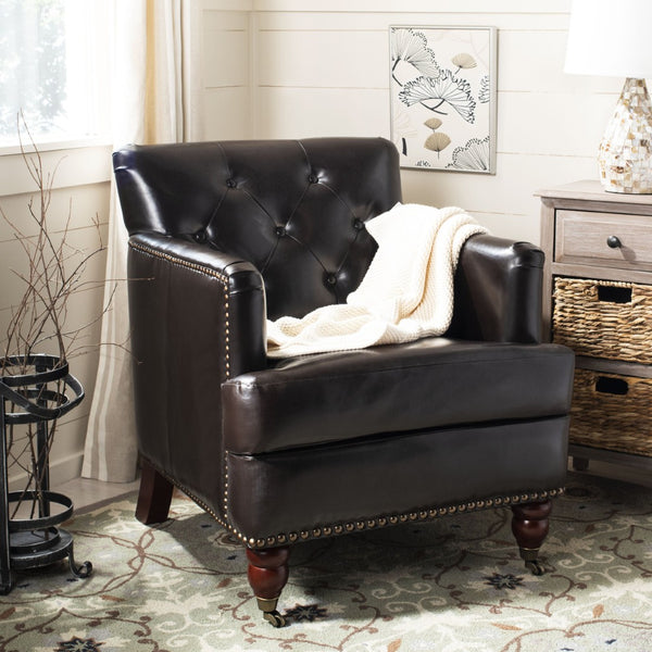 Safavieh Colin Tufted Club Chair - Timeless Accent Piece With Brass Nailhead Trim For Elegant Spaces Brown / Leather HUD8212C