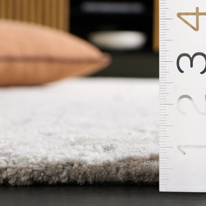 Safavieh Harvest Elegant Hand-tufted Runner Rug - Luxurious Wool-cotton Blend For Timeless Home Decor Style Silver ,Ivory Wool & Cotton Hvt102g-5