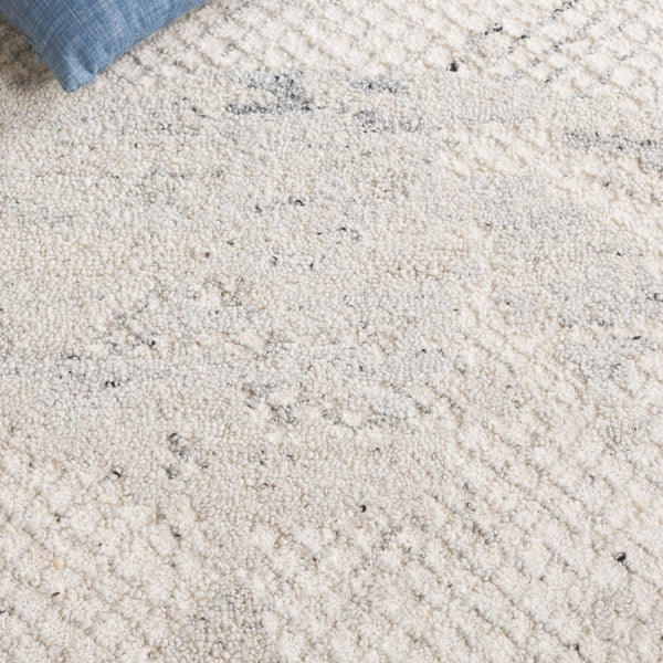 Safavieh Harvest Hand-tufted Wool & Cotton Runner Rug - Elegant Design For Timeless Home Decor & Comfort Silver ,Ivory Wool & Cotton Hvt105g-5