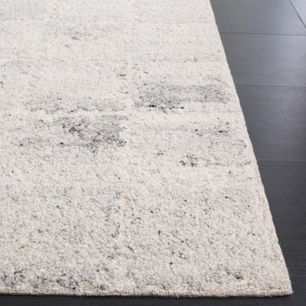 Safavieh Harvest Hand Tufted Wool & Cotton Area Rug - Sophisticated Silver And Grey Design For Chic Interiors Silver ,Grey Wool & Cotton Hvt107g-4