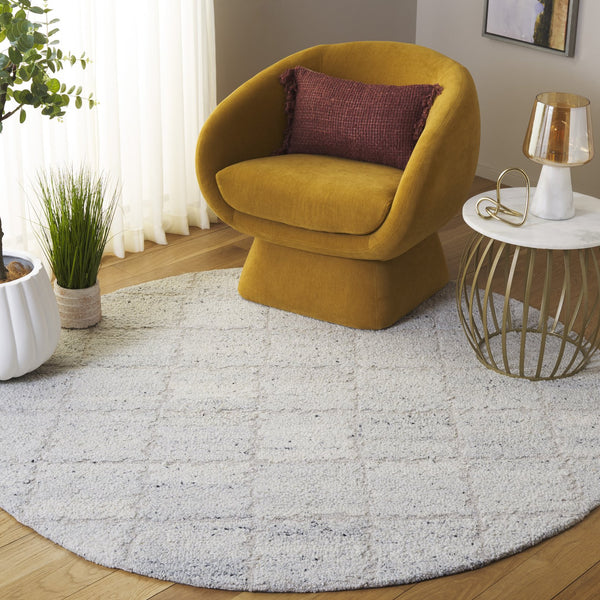 Safavieh Harvest Hand-tufted Wool And Cotton Runner Rug - Elegant Comfort For Modern Hallways And Spaces Silver ,Grey Wool & Cotton Hvt107g-6r