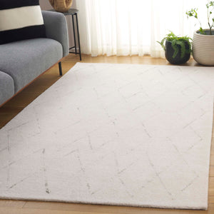 Safavieh Harvest Hand-tufted Wool Cotton Blend Area Rug - Elegant Diamond Pattern For Cozy Home Décor Ivory ,Green 80% Wool & 20% Cotton Hvt201a-3