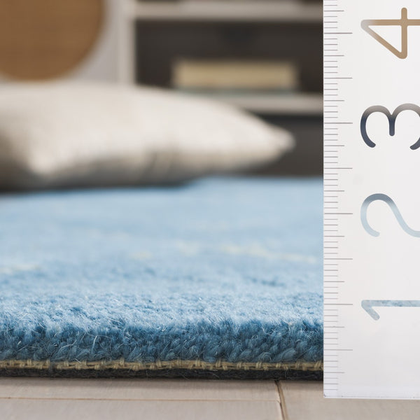 Safavieh Harvest Hand-tufted Wool Cotton Blend Area Rug - Elegant Diamond Pattern For Cozy Home Décor Blue ,Ivory 80% Wool & 20% Cotton Hvt201m-8