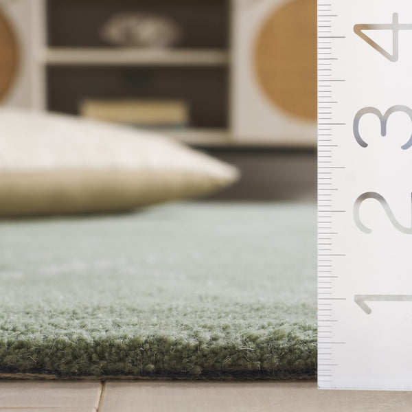 Safavieh Harvest Hand-tufted Wool Cotton Blend Area Rug - Elegant Diamond Pattern For Cozy Home Décor Sage ,Ivory 80% Wool & 20% Cotton Hvt201w-8