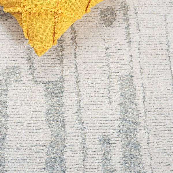 Safavieh Harvest Luxurious Hand-tufted Area Rug: Elegant Comfort For Your Home Decor With Timeless Style Ivory ,Light Blue 80% Wool,20% Cotton Hvt301a-29