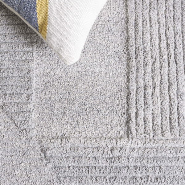 Safavieh Harvest Hand-tufted Runner Rug - Modern Geometric Design For Elegant Home Décor And Comfort Grey Polyester Pile Hvt401f-5