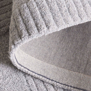 Safavieh Harvest Hand-tufted Runner Rug - Modern Geometric Design For Elegant Home Décor And Comfort Grey Polyester Pile Hvt401f-5