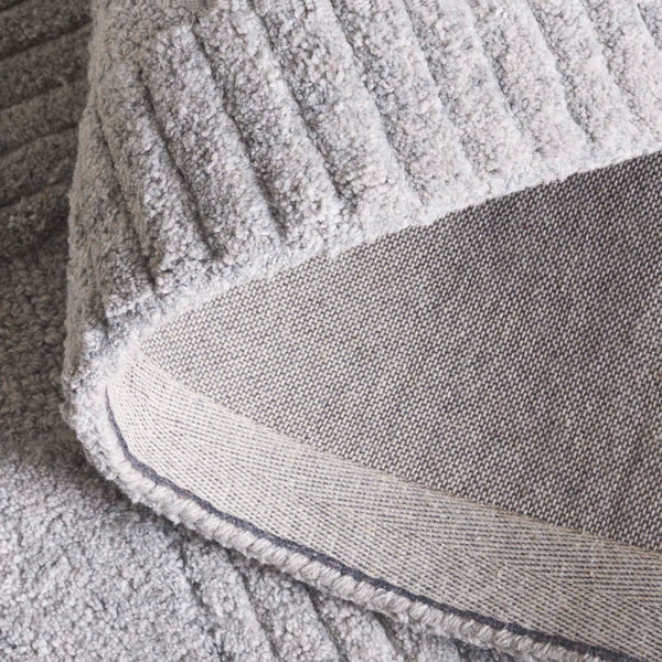 Safavieh Harvest Modern Area Rug - Hand-tufted Polyester With Geometric Design For Stylish Interiors Grey Polyester Pile Hvt401f-4