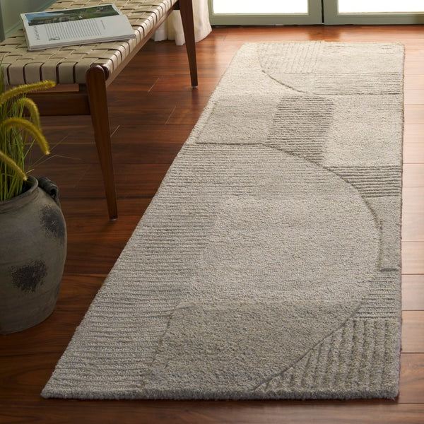 Safavieh Harvest Modern Area Rug - Hand-tufted Polyester With Geometric Design For Stylish Interiors Sage ,Grey Polyester Pile Hvt401w-6