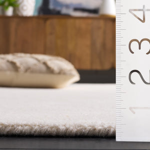 Safavieh Harvest Hand-Tufted Ivory Round Rug, 80% Wool 20% Cotton, Low-Profile 3/8" Pile, Timeless Minimalist Elegance 6'-0" x 6'-0" HVT404A-6R