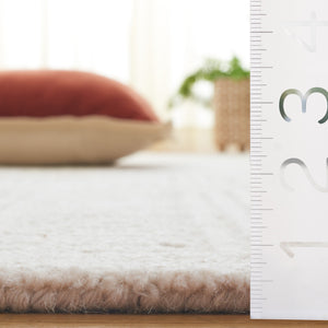 Safavieh Harvest Hand Tufted Wool-cotton Runner Rug - Modern Geometric Design For Stylish Home Interiors Beige ,Ivory 85% Wool,15% Cotton Hvt601b-5