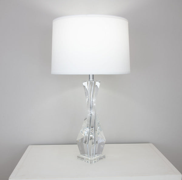 Zeugma Hy3030 Elegant Crystal Table Lamp With Pure White Silk Shade - Stylish Lighting For Any Space Clear Crystal  Hy3030 Crystal Lamp