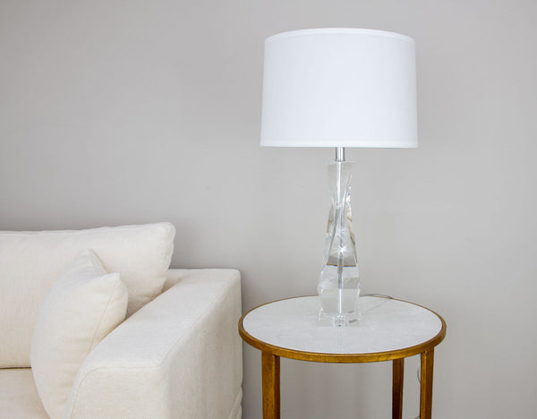 Zeugma Hy3030 Elegant Crystal Table Lamp With Pure White Silk Shade - Stylish Lighting For Any Space Clear Crystal  Hy3030 Crystal Lamp