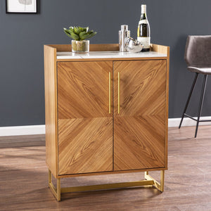 Safavieh Trilken Midcentury Bar Cabinet With Faux Marble Top Gold Accents And Built-In Wine Storage HZ1105441
