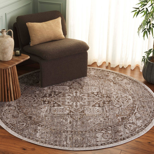 Safavieh Hazel Area Rug - Luxurious Transitional Design For Enhanced Style And Comfort In Any Space Brown ,Ivory 50% Polyester,50% Polypropylene Hzl500t-4