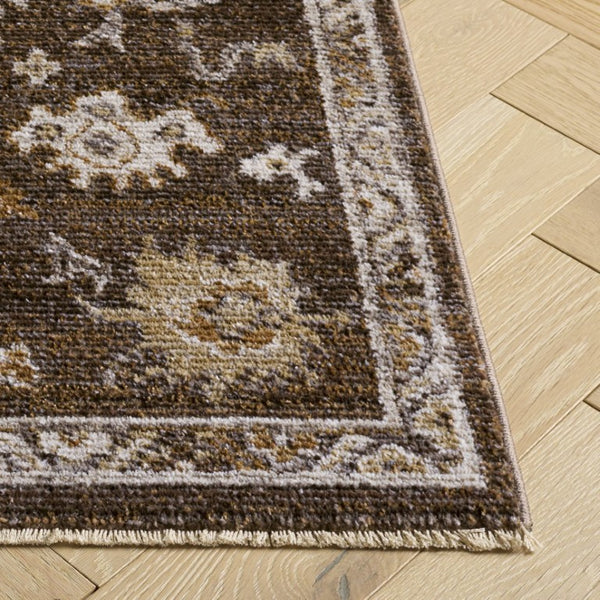 Safavieh Hazel Power Loomed Turkish Area Rug in Warm Neutral Tones for Living or Dining Rooms HZL512T-9