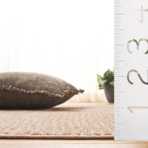 Safavieh Hazel Exquisite Transitional Area Rug In Soft Shades Of Beige And Ivory For Elegant Home Decor Beige ,Ivory 50% Polyester,50% Polypropylene Hzl516b-4