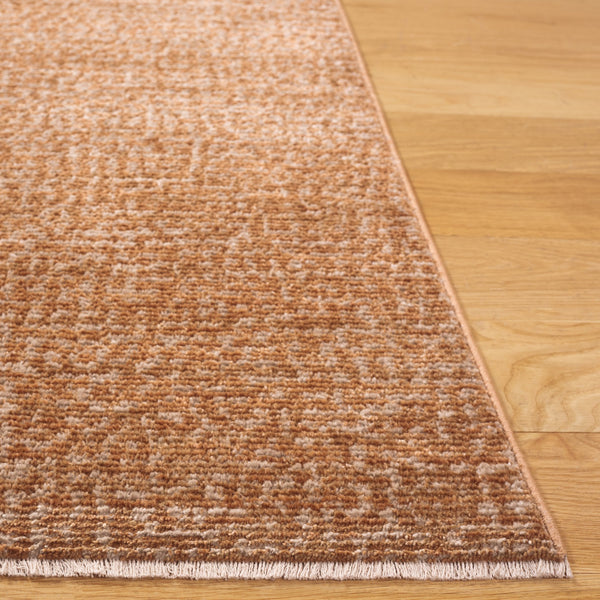 Safavieh Hazel Elegant Transitional Runner Rug, Soft Durable Fabric, Ideal For Modern & Classic Decor Spaces Gold ,Beige 50% Polyester,50% Polypropylene Hzl516p-5