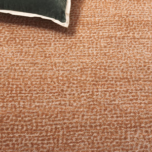 Safavieh Hazel Elegant Transitional Runner Rug, Soft Durable Fabric, Ideal For Modern & Classic Decor Spaces Gold ,Beige 50% Polyester,50% Polypropylene Hzl516p-5