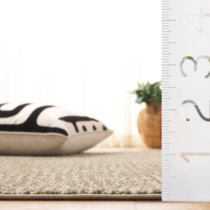 Safavieh Hazel Elegant Transitional Runner Rug, Soft Durable Fabric, Ideal For Modern & Classic Decor Spaces Green ,Beige 50% Polyester,50% Polypropylene Hzl516y-5