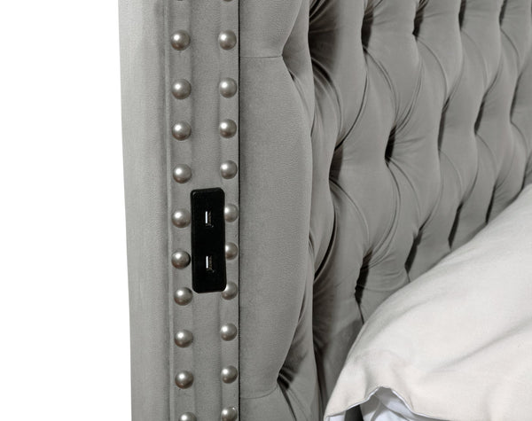 English Elm Hazel Queen Tufted Velvet Storage Bed with USB, Bluetooth Speakers, Nailhead Accents, Gray Finish B009S01911